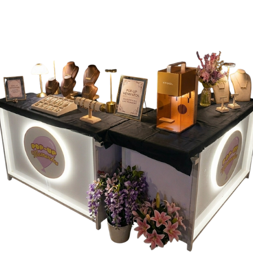 On-the-Spot Jewelry Engraving